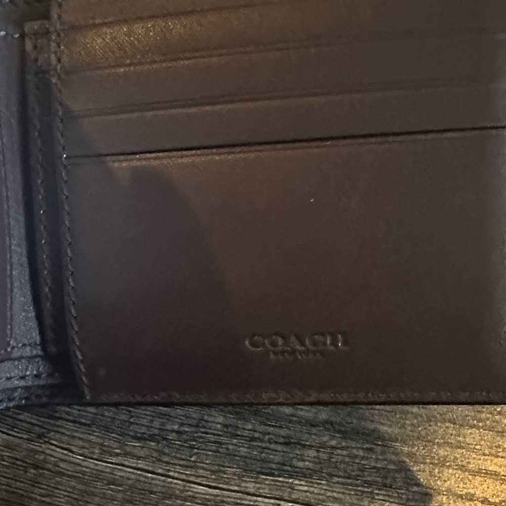 Coach Embossed Brown Leather wallet with Card Holder - Picture 2 of 6